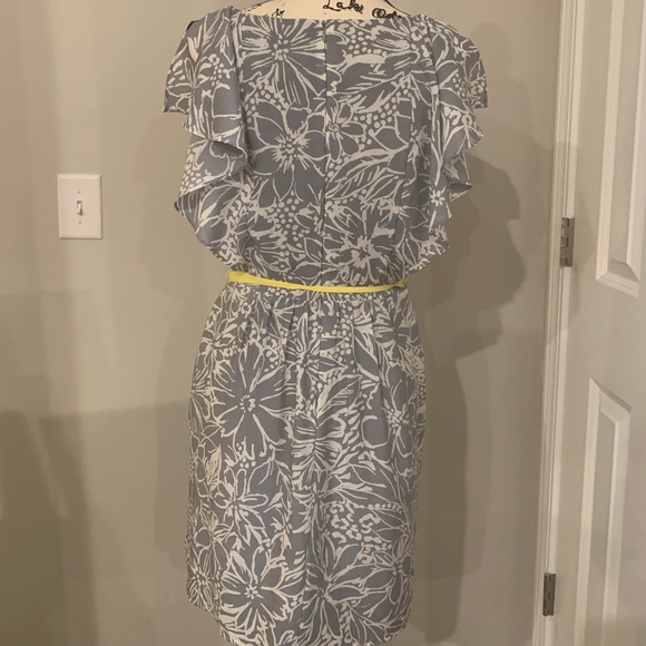 Summer dress with flutter sleeves - Picture 2 of 6